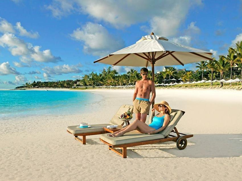 The Residence Mauritius Belle Mare Esterno foto Beach at Sandals Emerald Bay