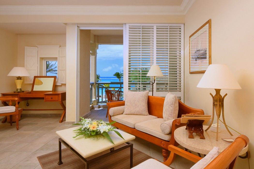 The Residence Mauritius Belle Mare Esterno foto A living room at the Four Seasons Resort