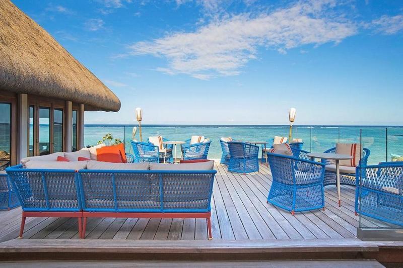 The Residence Mauritius Belle Mare Esterno foto The Deck at The Standard East Village